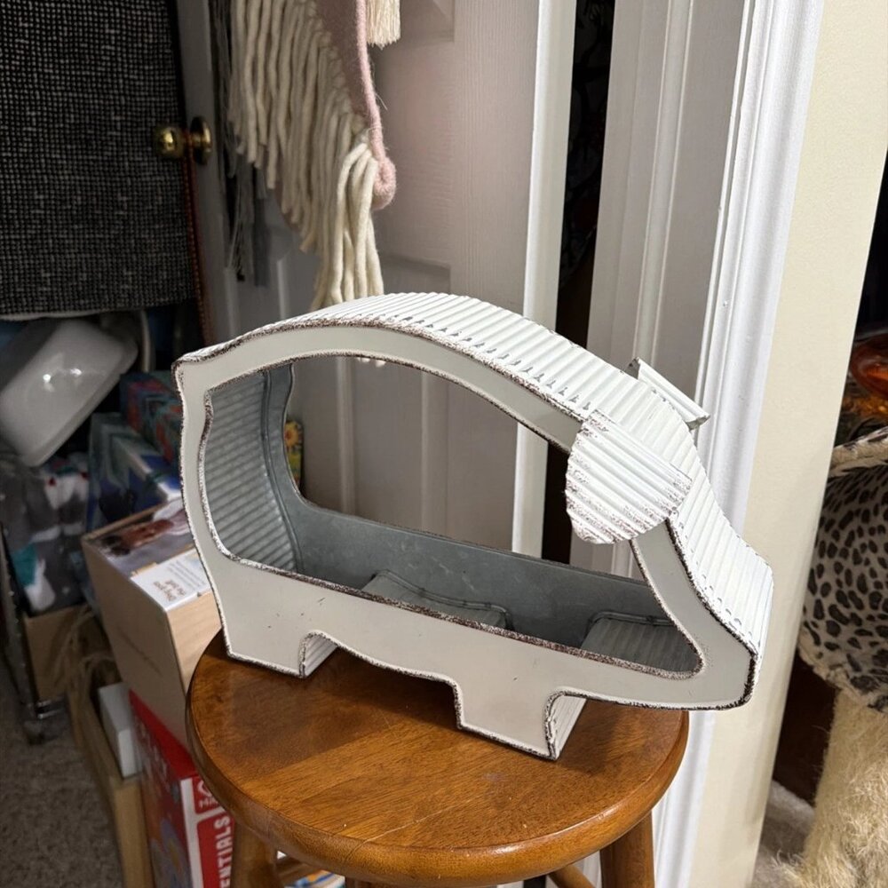 Farm Fresh Living White Pig Shaped Metal Planter - NWT